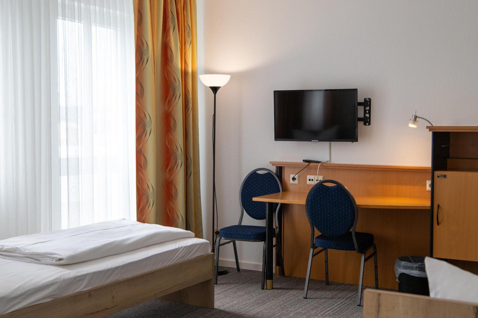 Hotel Am Suedtor Backnang Exterior photo